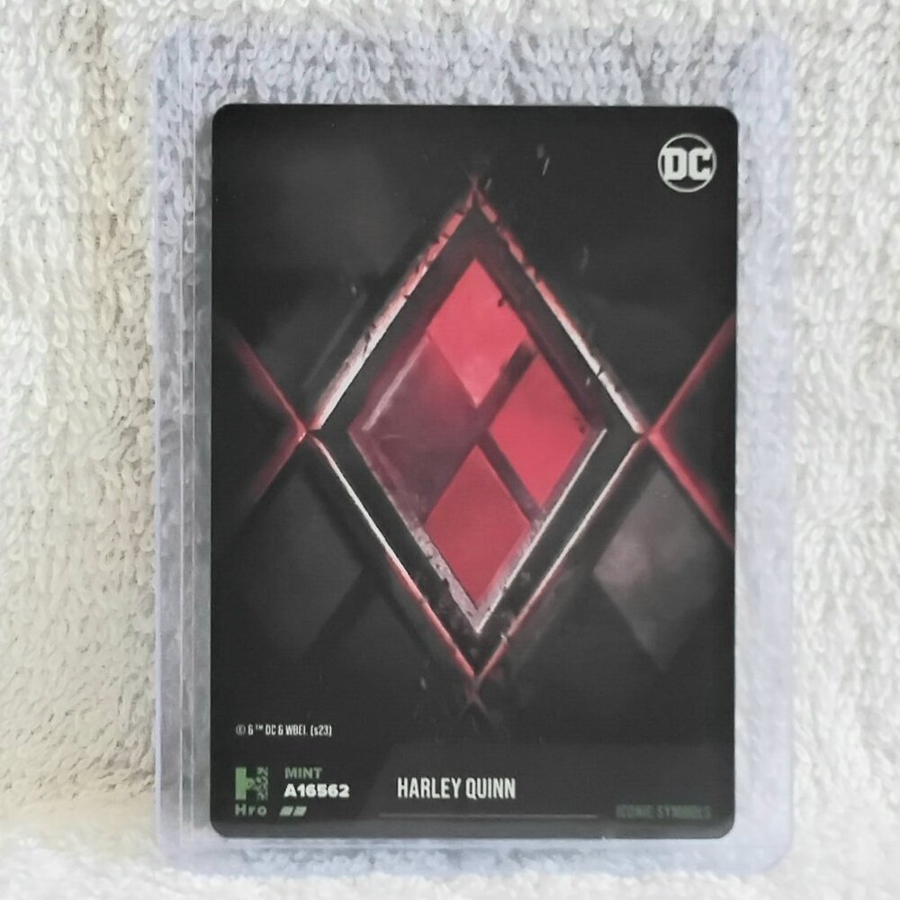 5/$20 Mint 2023 Hro Hybrid Harley Quinn DC Logo Card A16562!!